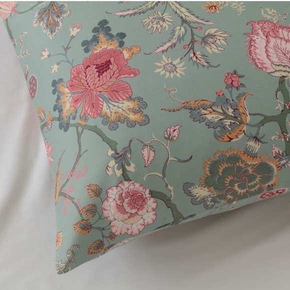 IKEA NASSALKLOCKA Square Pillow Cover 26x26 Grey-Green Floral Botanical - Picture 2 of 3